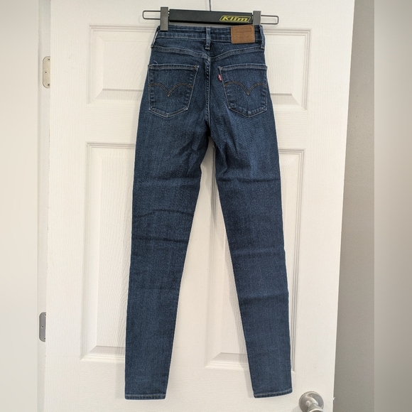 Levi's Women's Premium Italian Denim 721 High Rise Skinny Jeans W 24 L 30 - Picture 2 of 9